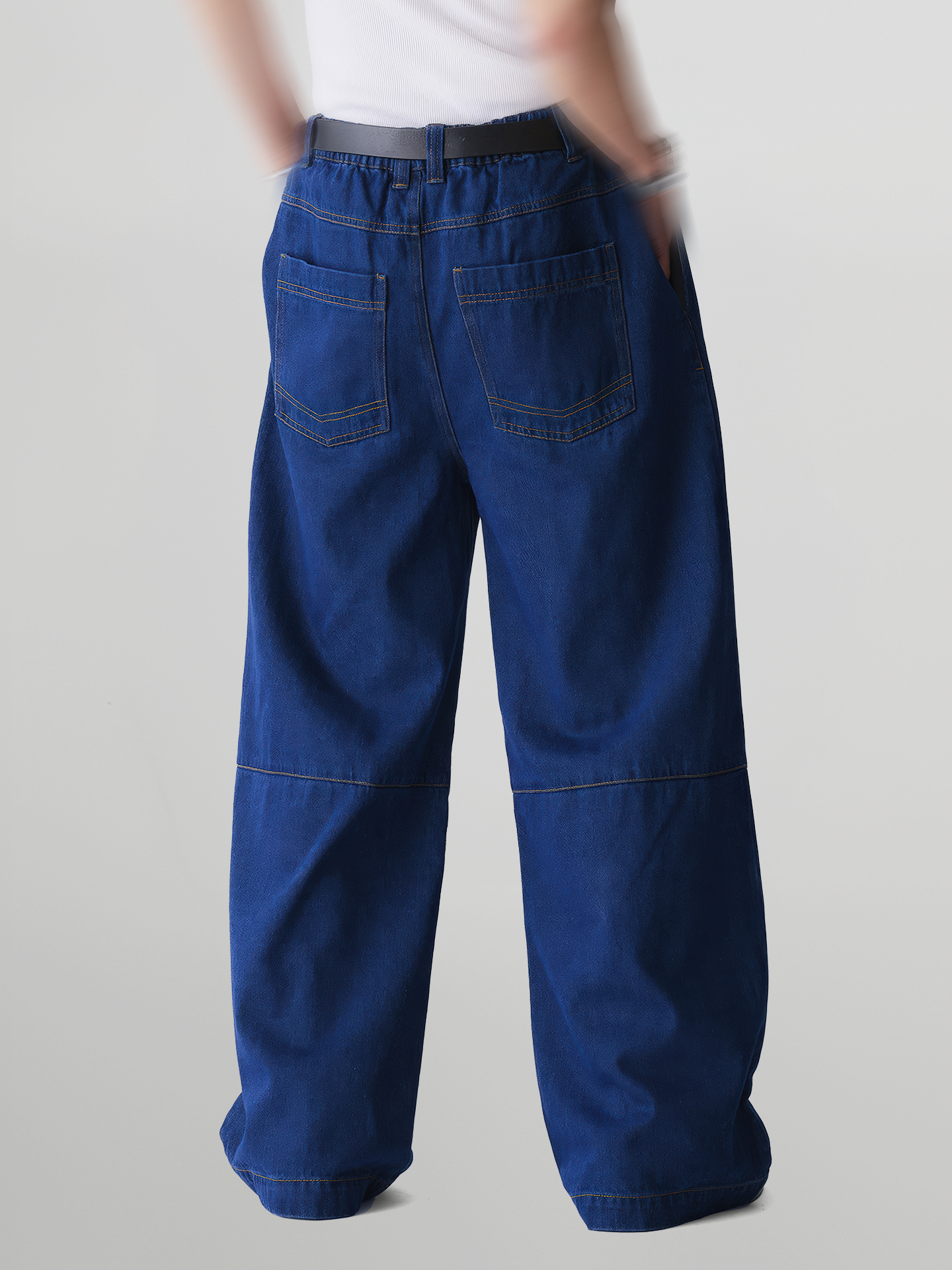 2-Tuck Baggy Denim Jeans
