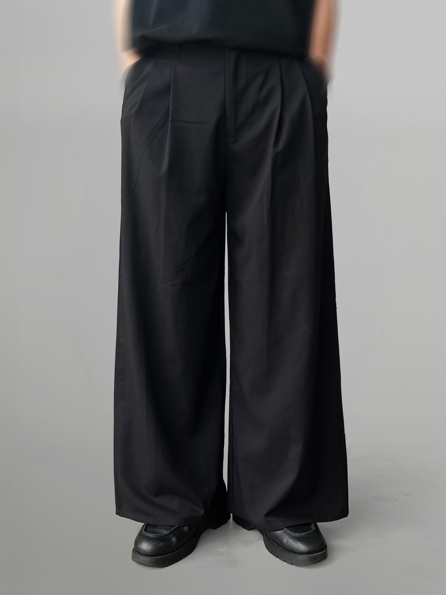 Back Tuck Wide Pants