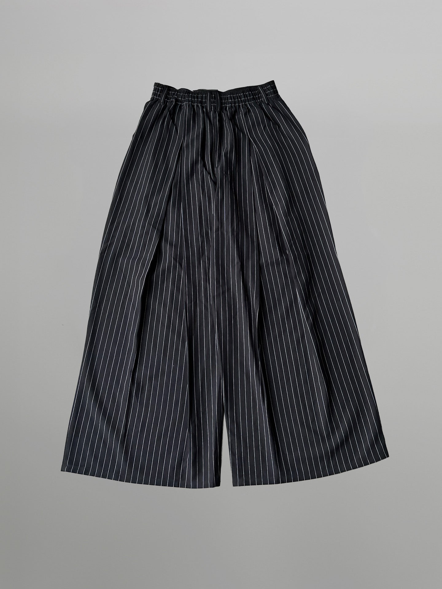 Striped Back Tuck Wide Pants