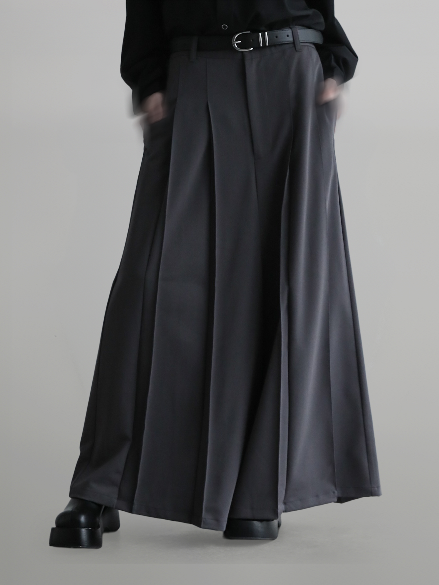 Pleated Hakama Pants