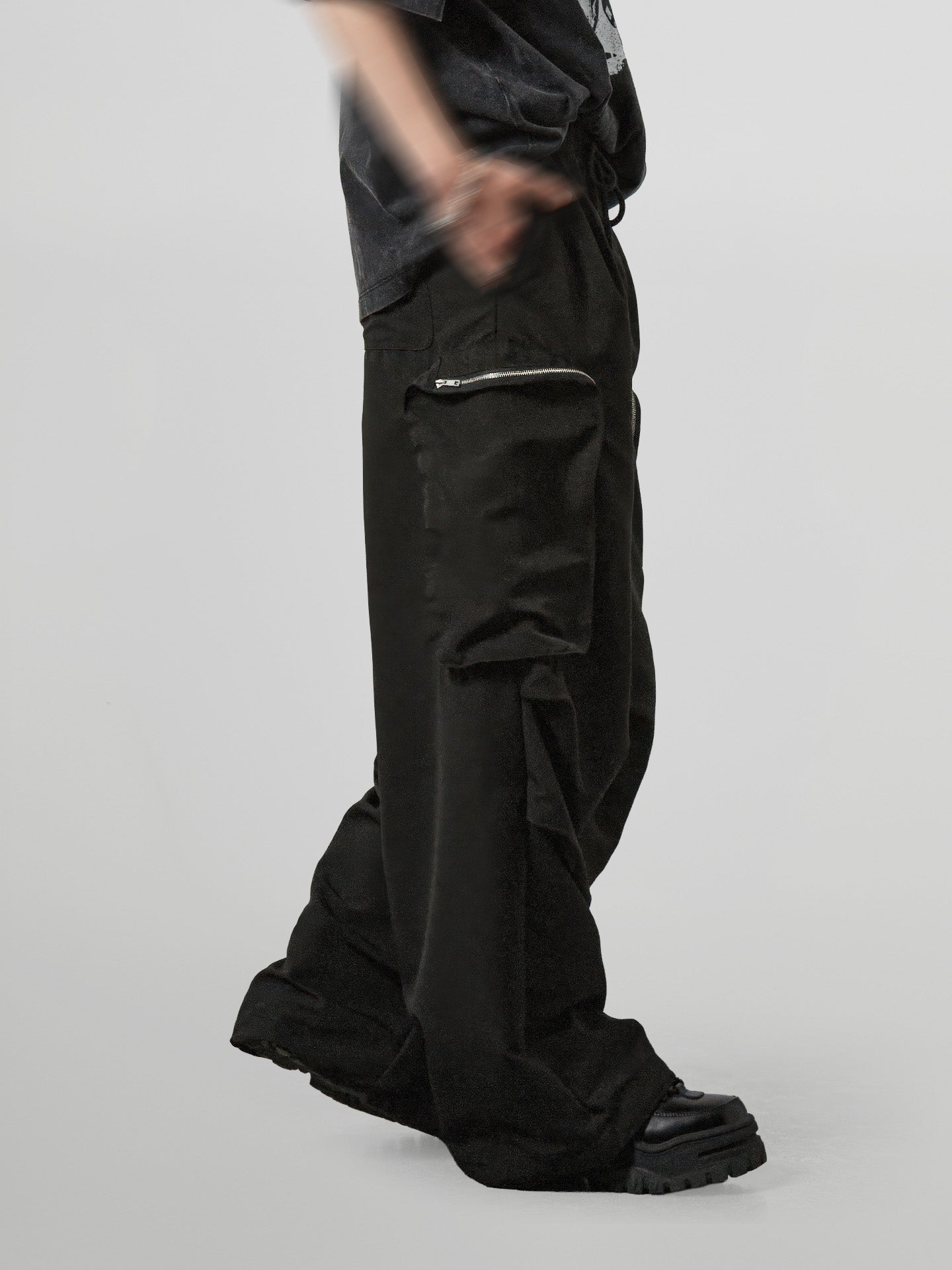 Zip Pocket Wide Cargo Pants