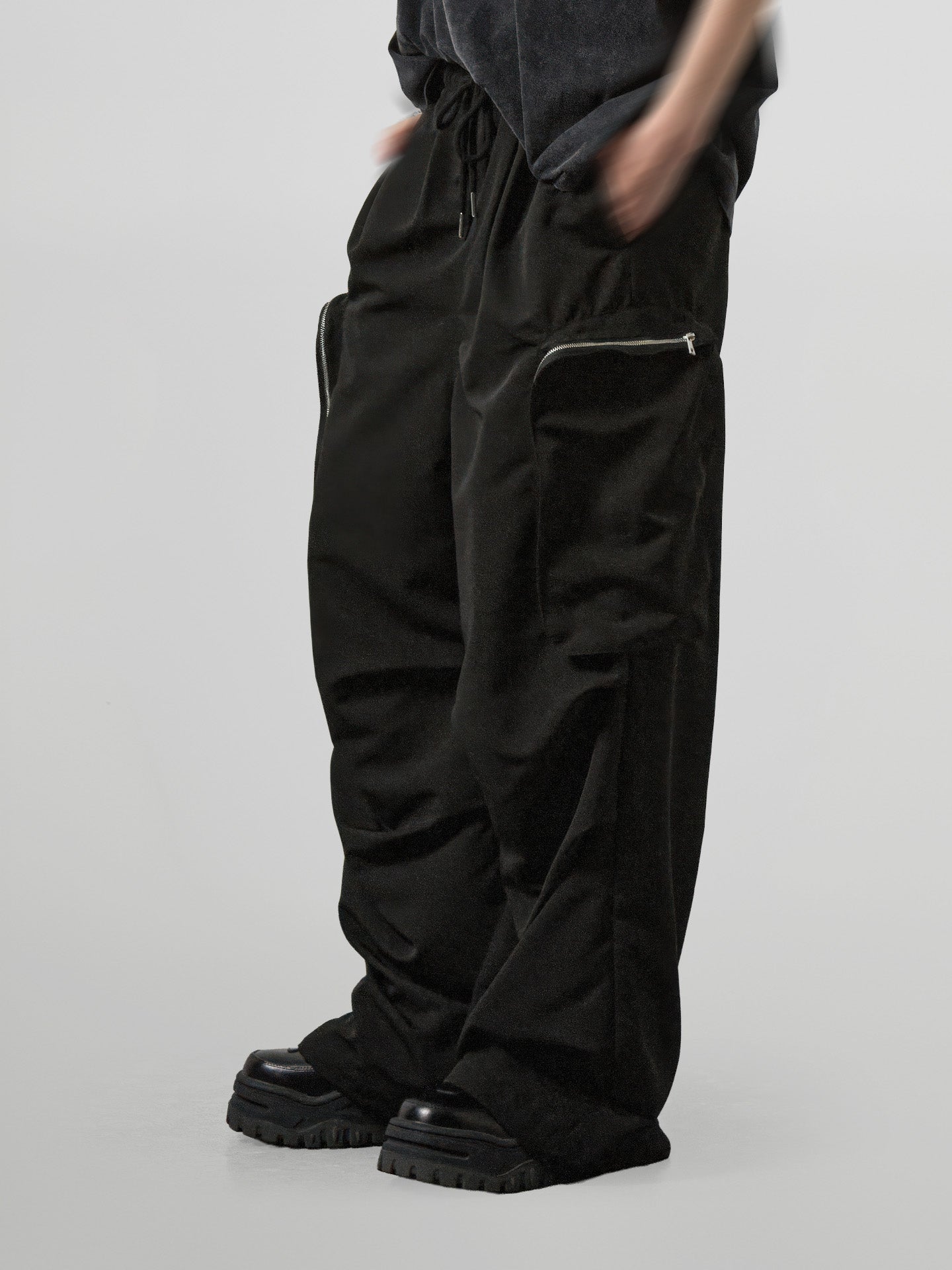 Zip Pocket Wide Cargo Pants