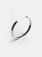 Steel Flat Bangle 6mm Silver – Front view | clean essentials / minimalist | UNPROVEN