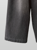 Baggy Denim Jeans Black front - cleanfit minimal - UNPROVEN