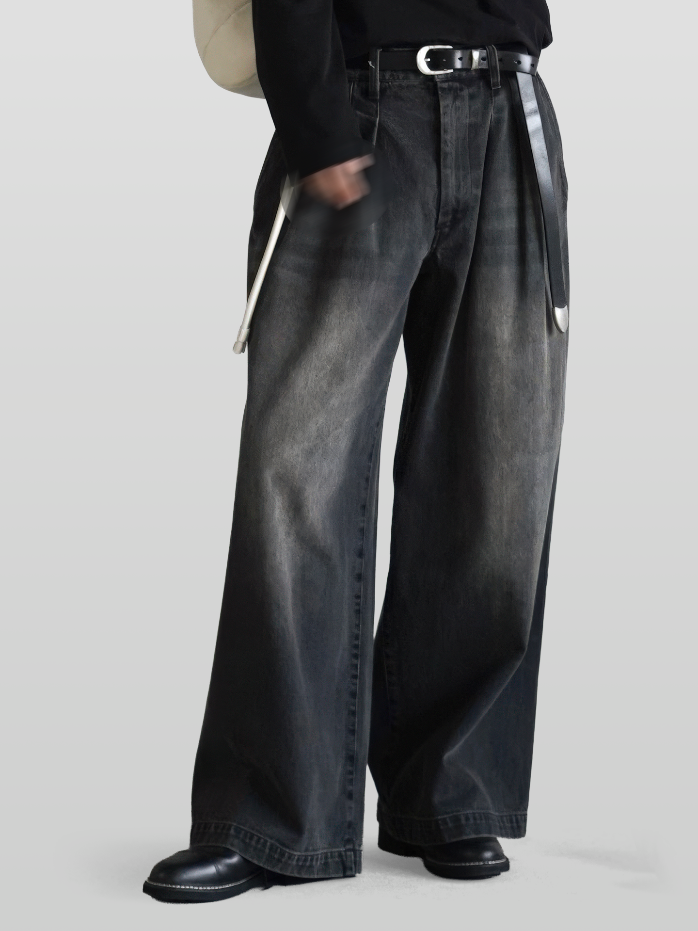 3-Tuck Baggy Denim Jeans