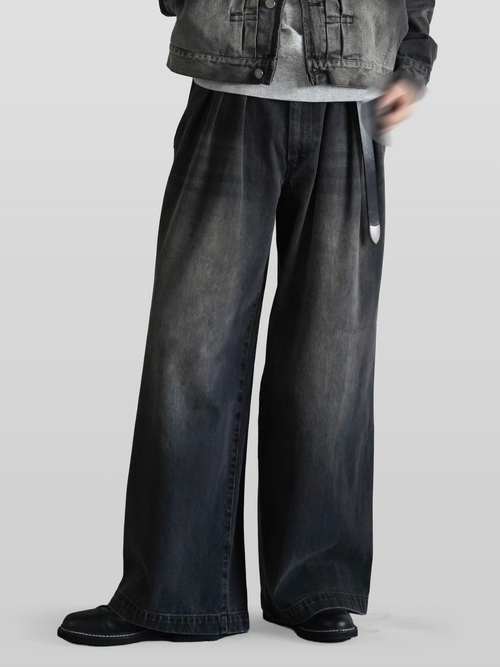 3-Tuck Baggy Denim Jeans