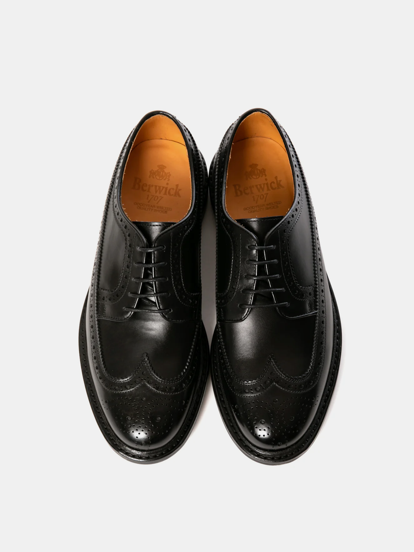 Berwick 1707 Wingtip Shoes 4550