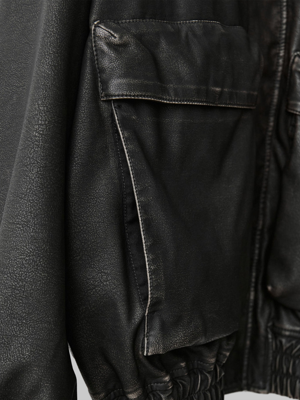 Grain Short Blouson Vintage-Black – Front view | clean essentials / minimalist | UNPROVEN