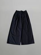 Tuck Wide Pants Off-White front - cleanfit minimal - UNPROVEN