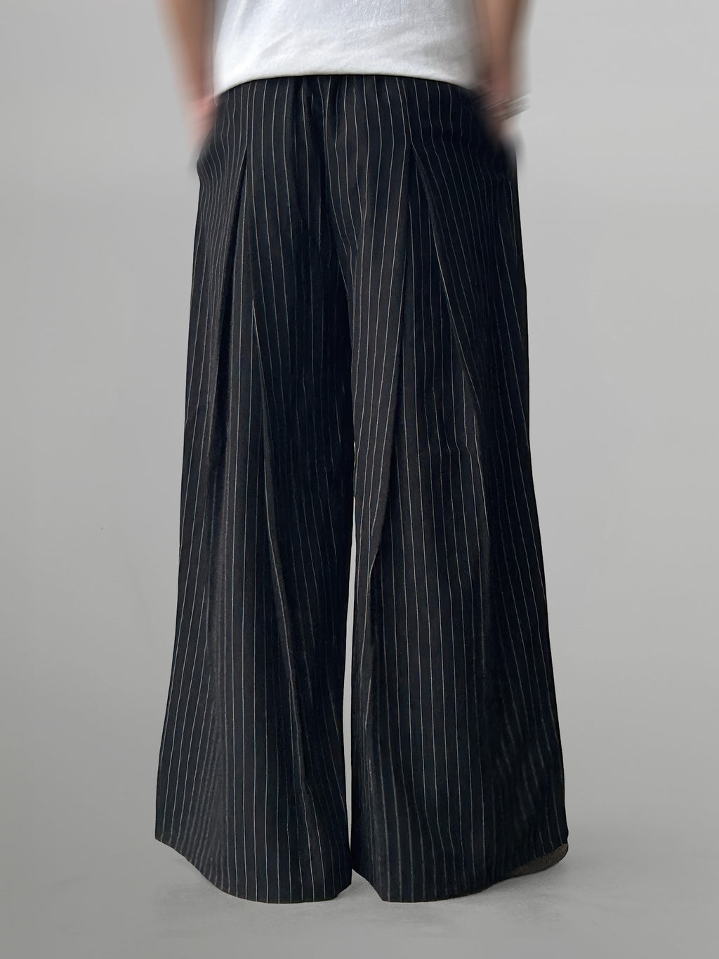 Striped Back Tuck Wide Pants