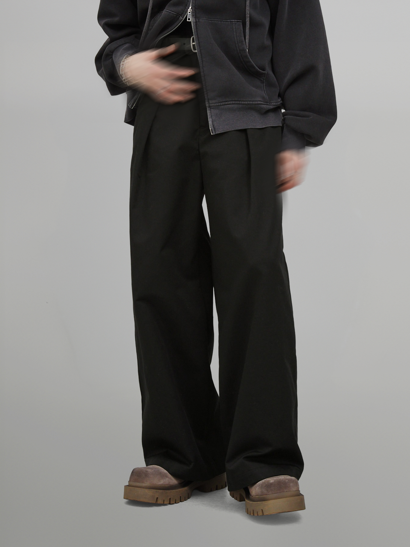 Deep Tuck Straight Wide Pants