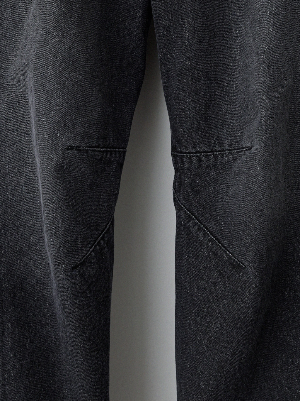 Washed Curved Cargo Denim Jeans