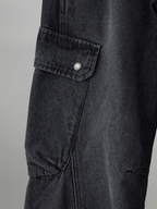 Curved Cargo Denim Jeans Black front - cleanfit minimal - UNPROVEN