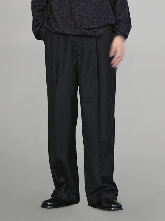 One-Tuck Semi-Wide Fit Pants