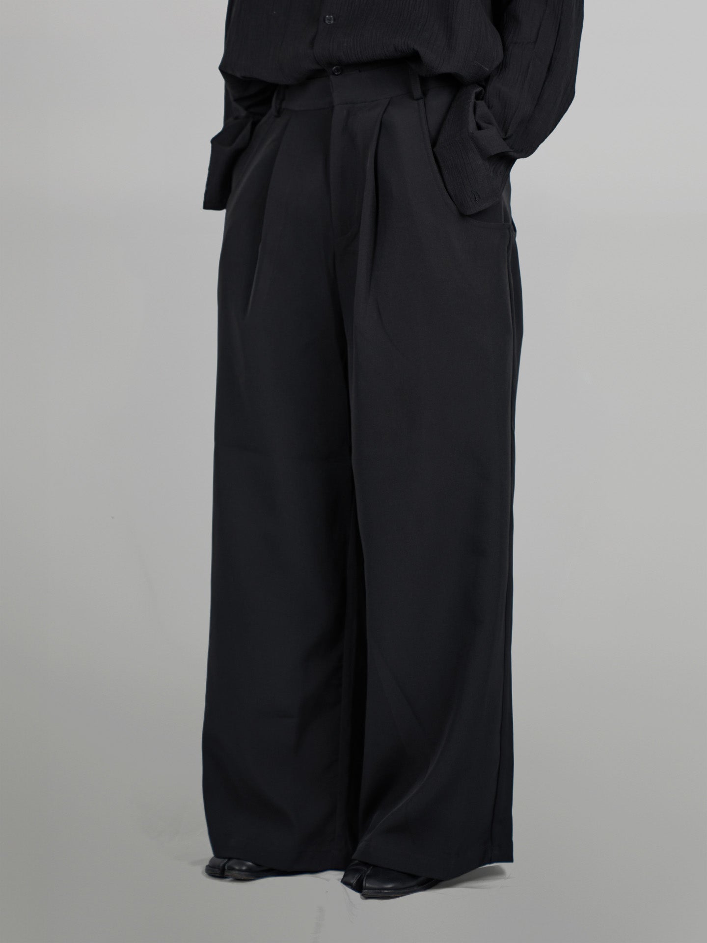 U-Shape Pocket Tailored Wide Pants | UNPROVEN.