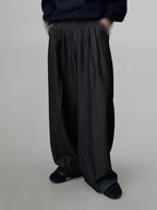 Striped Wide Pants black – Detail | wide-leg / pleated / relaxed tailoring | UNPROVEN