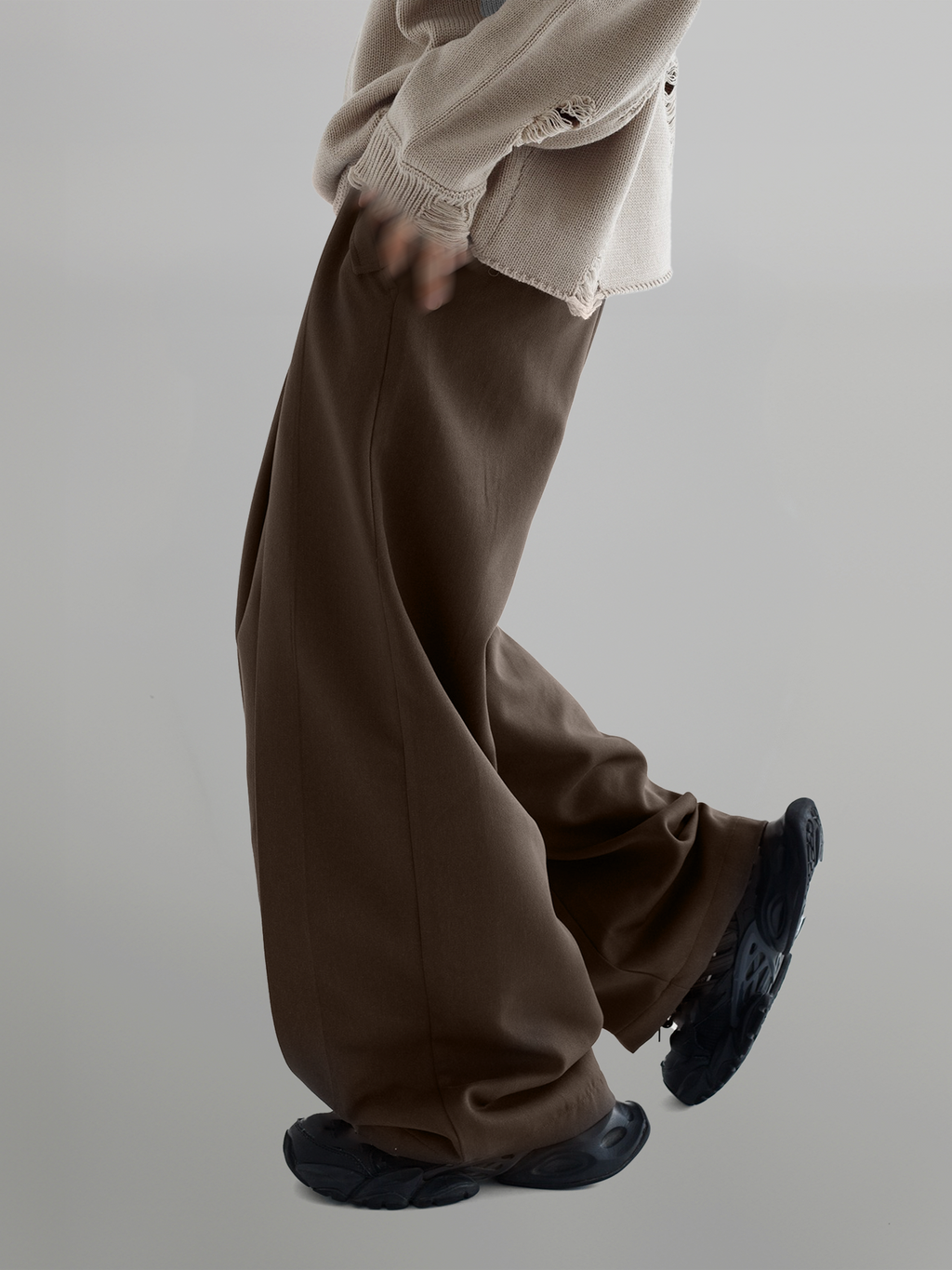 Vertical Tuck Wide Pants