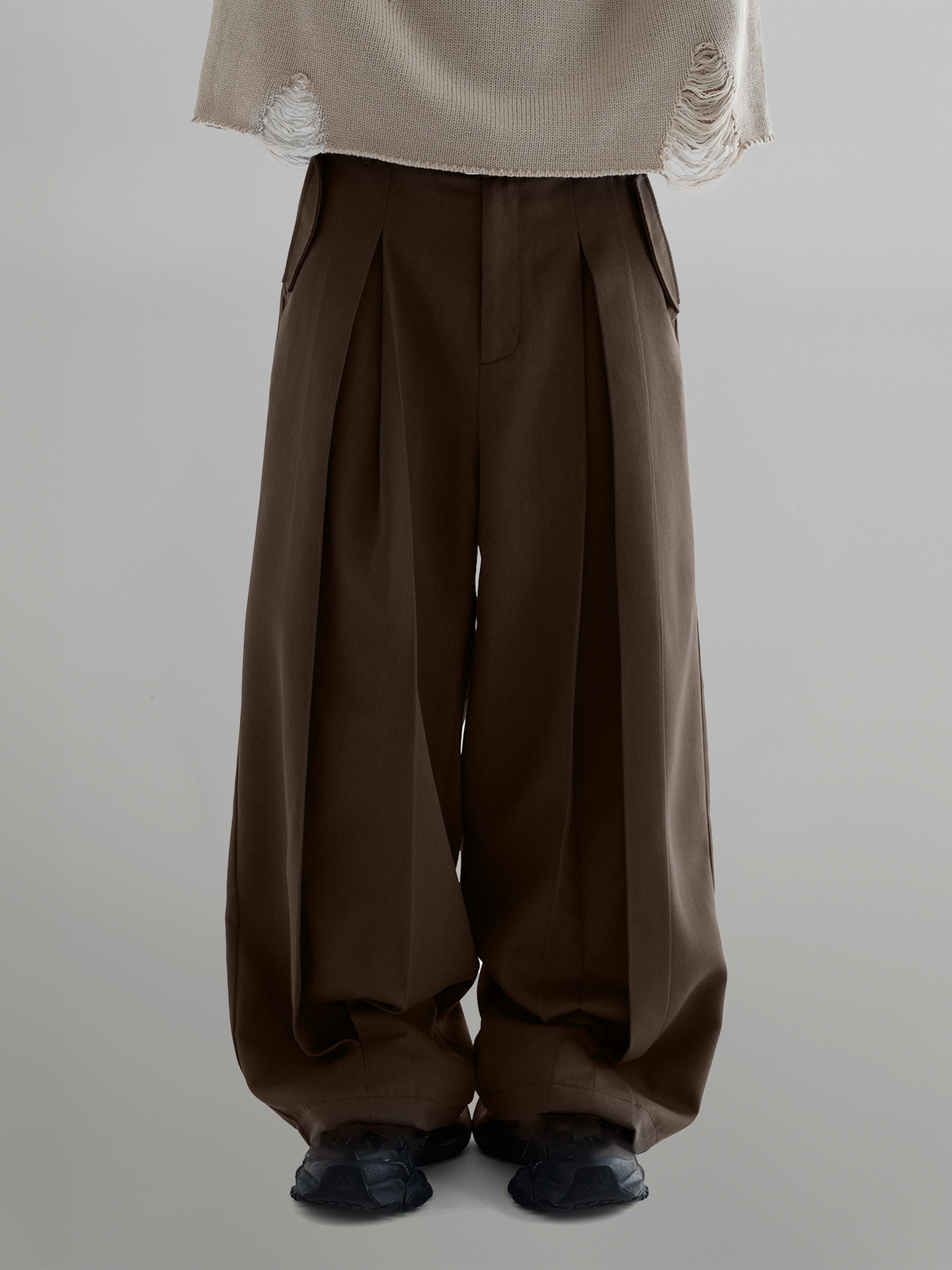 Vertical Tuck Wide Pants