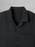 Open Collar Crinkled Short Sleeve Shirt brown – Detail close-up | relaxed tailoring / semi-wide fit | UNPROVEN