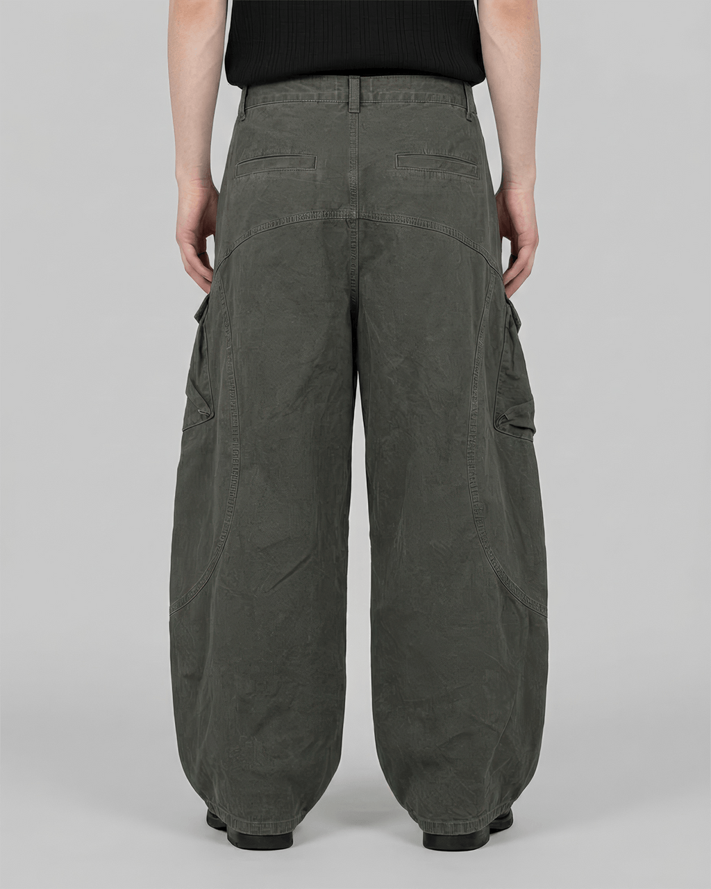 Cut-out Pigment Curved Pants