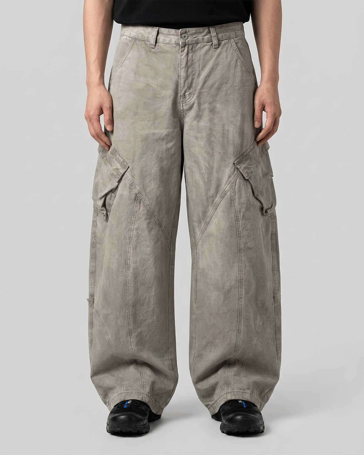 Cut-out Pigment Curved Pants
