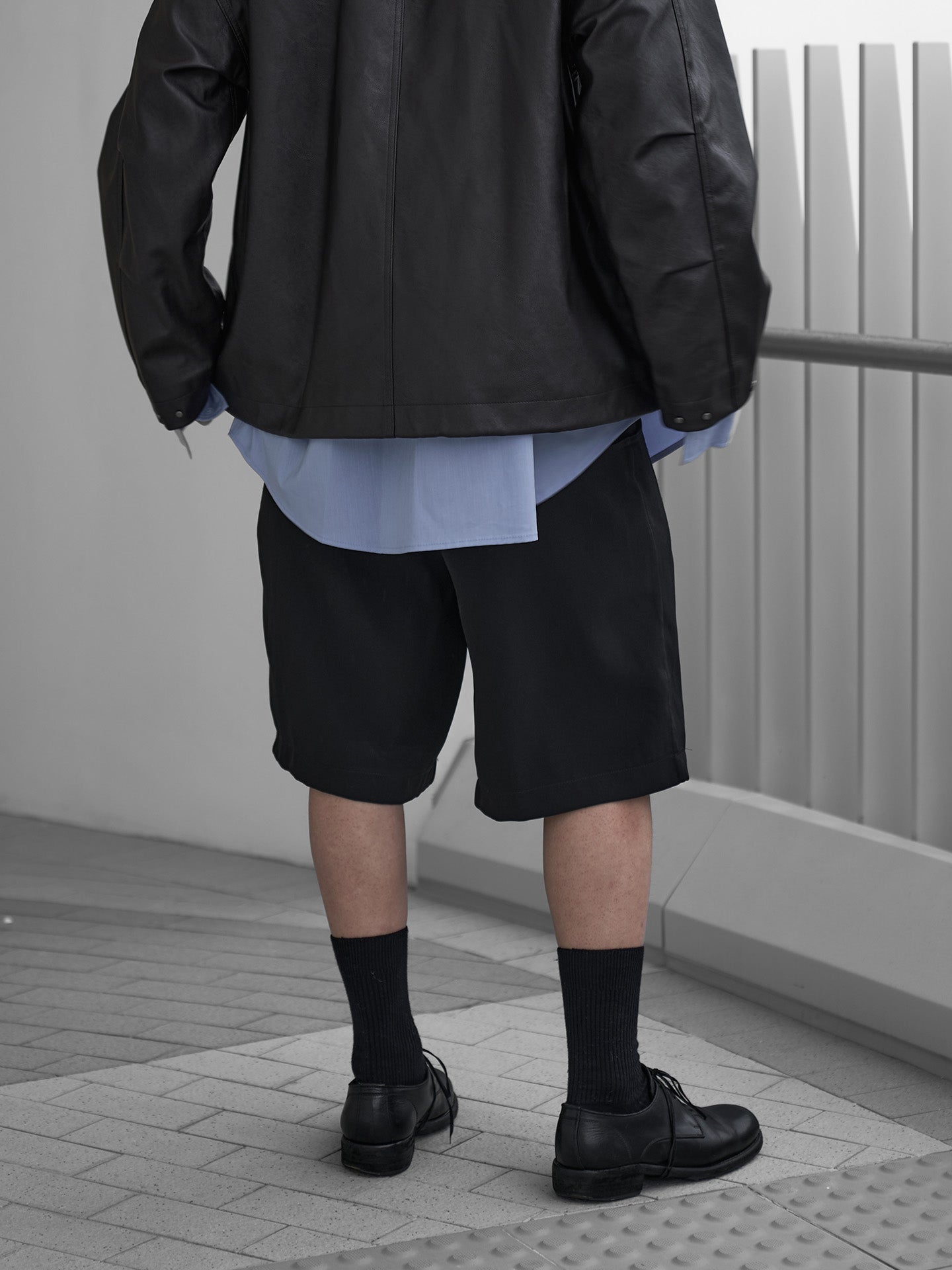 U-Shape Pocket Wide Shorts | UNPROVEN.