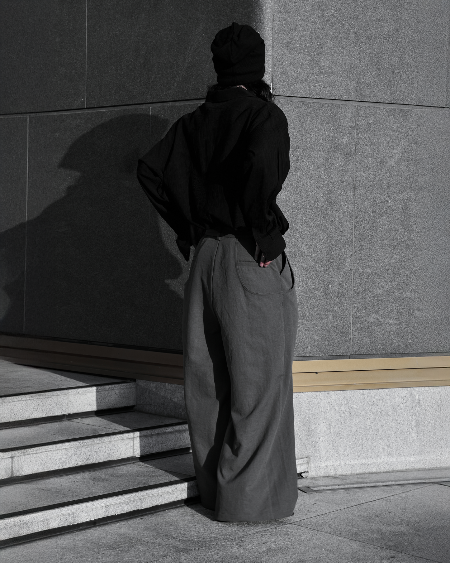 U-Shape Pocket Tailored Wide Pants | UNPROVEN.