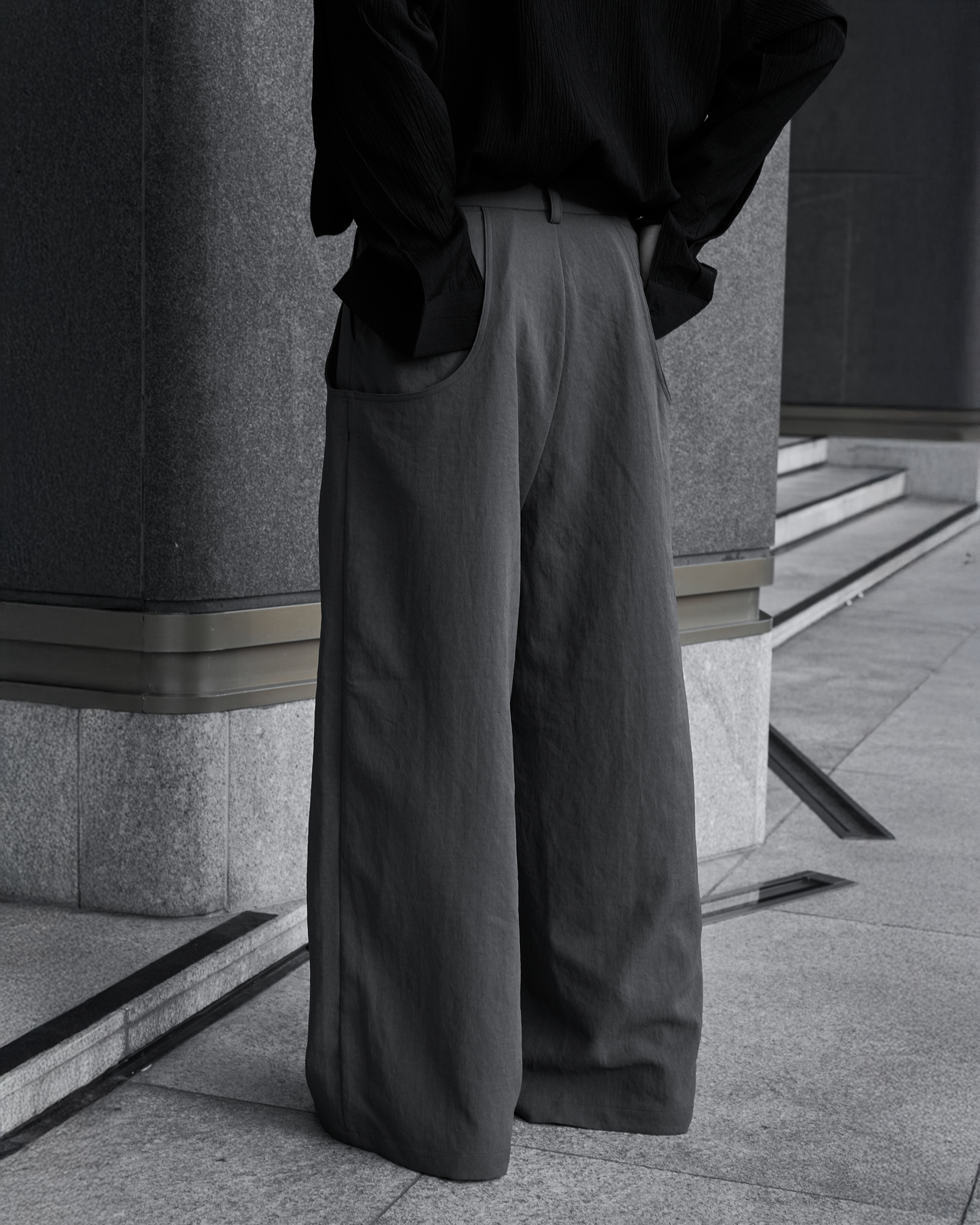 U-Shape Pocket Tailored Wide Pants | UNPROVEN.