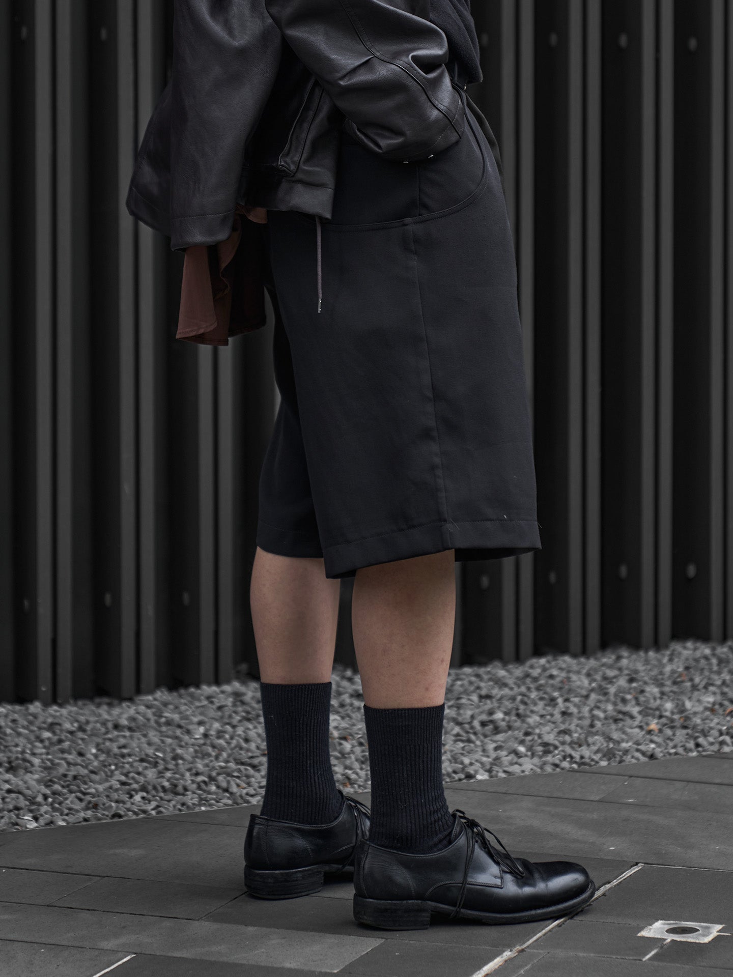 U-Shape Pocket Wide Shorts | UNPROVEN.