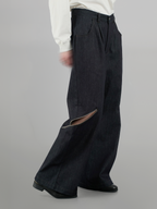 Side Zip Design Denim Jeans dark-indigo – Side view | wide-leg denim / relaxed denim | UNPROVEN