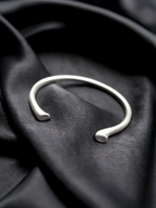 Equal Bangle silver – Front view | minimalist jewelry / refined detail | UNPROVEN