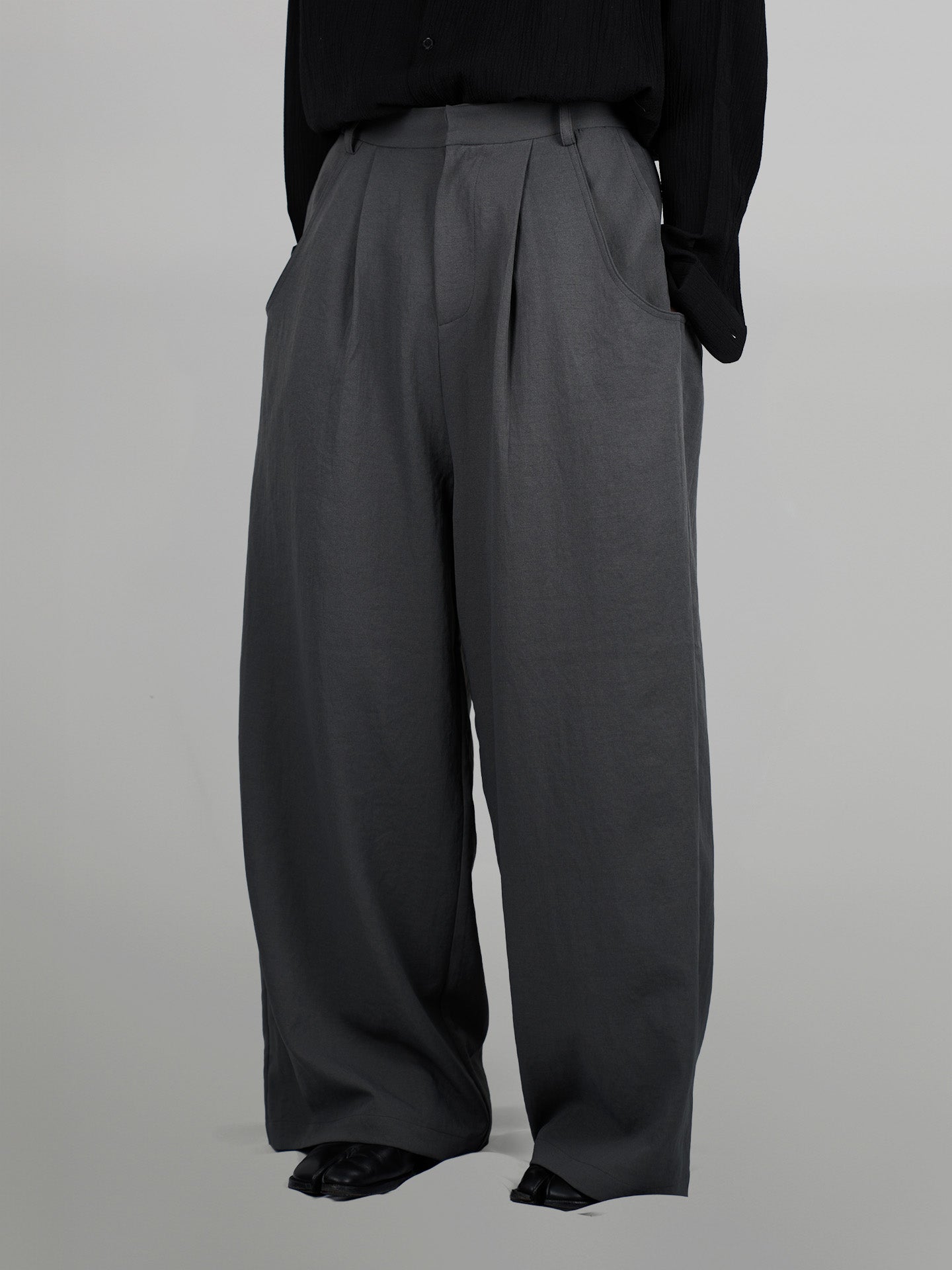 U-Shape Pocket Tailored Wide Pants | UNPROVEN.