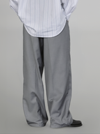 One-Tuck Semi-Wide Fit Pants gray-1 – Detail | wide-leg / pleated / relaxed tailoring | UNPROVEN