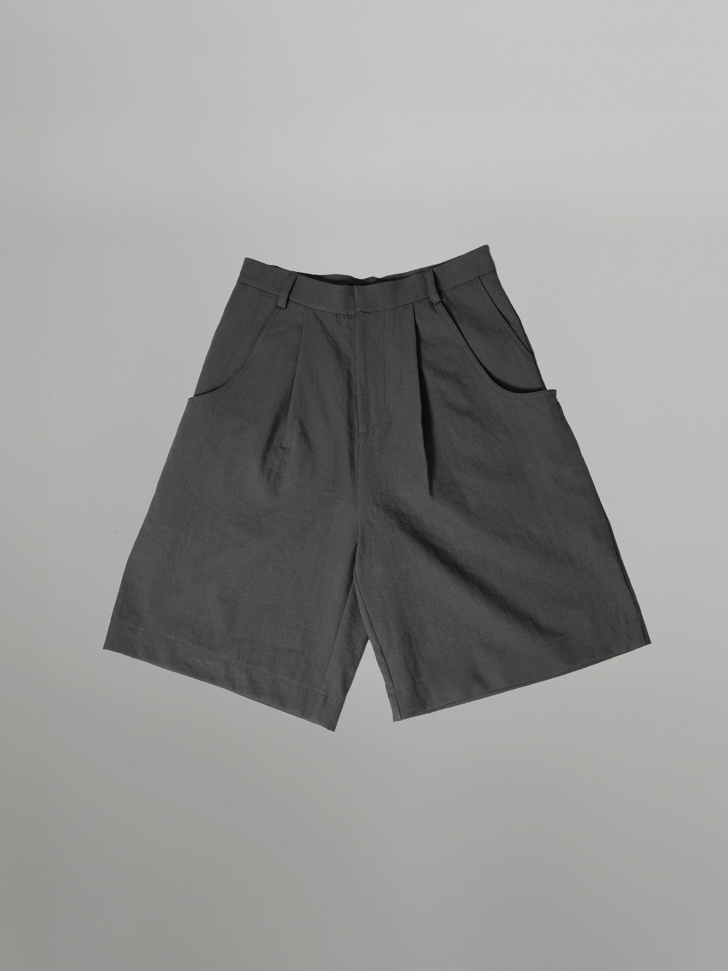 U-Shape Pocket Wide Shorts | UNPROVEN.