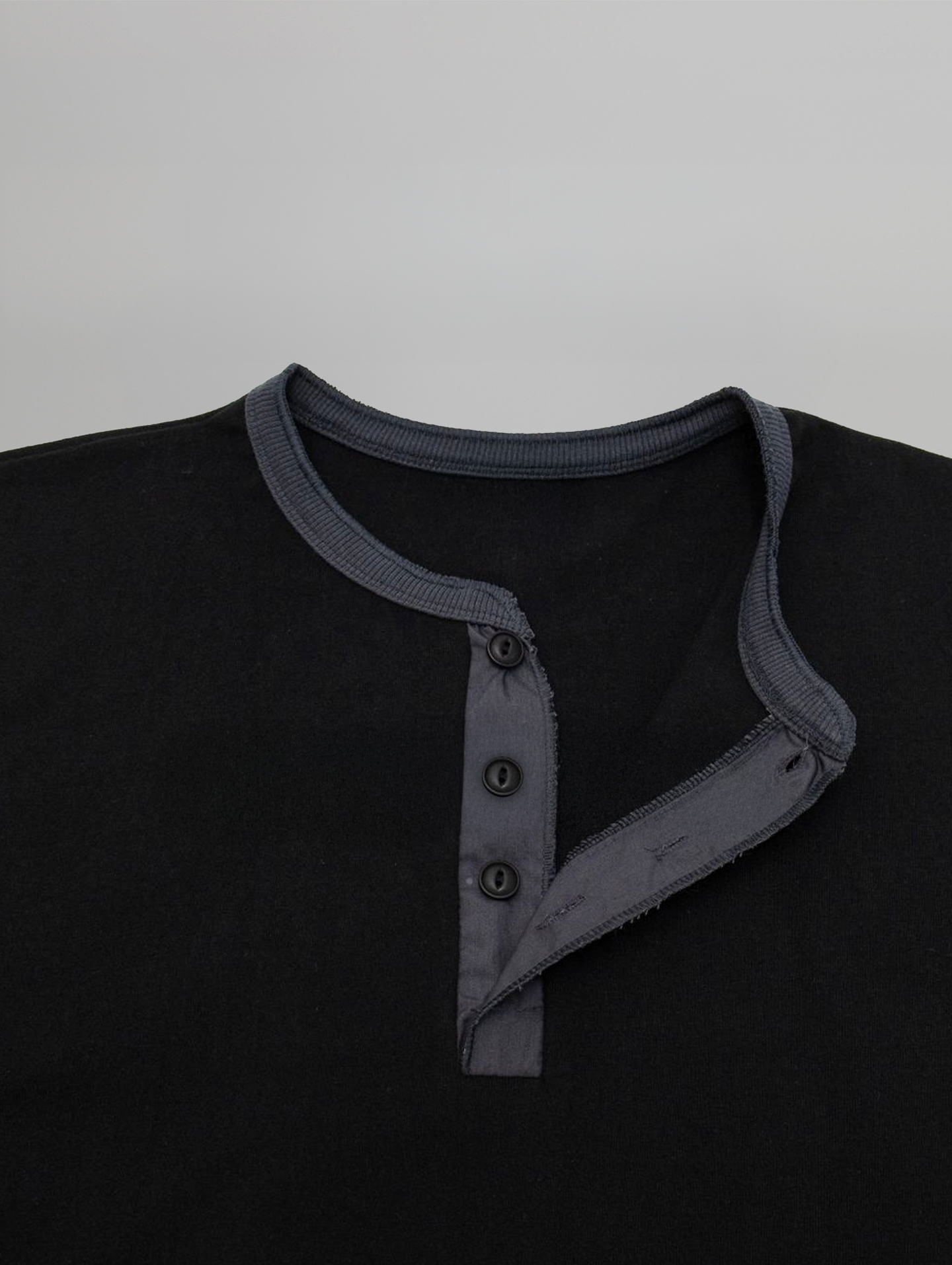 Contrast Henley Neck T-Shirt