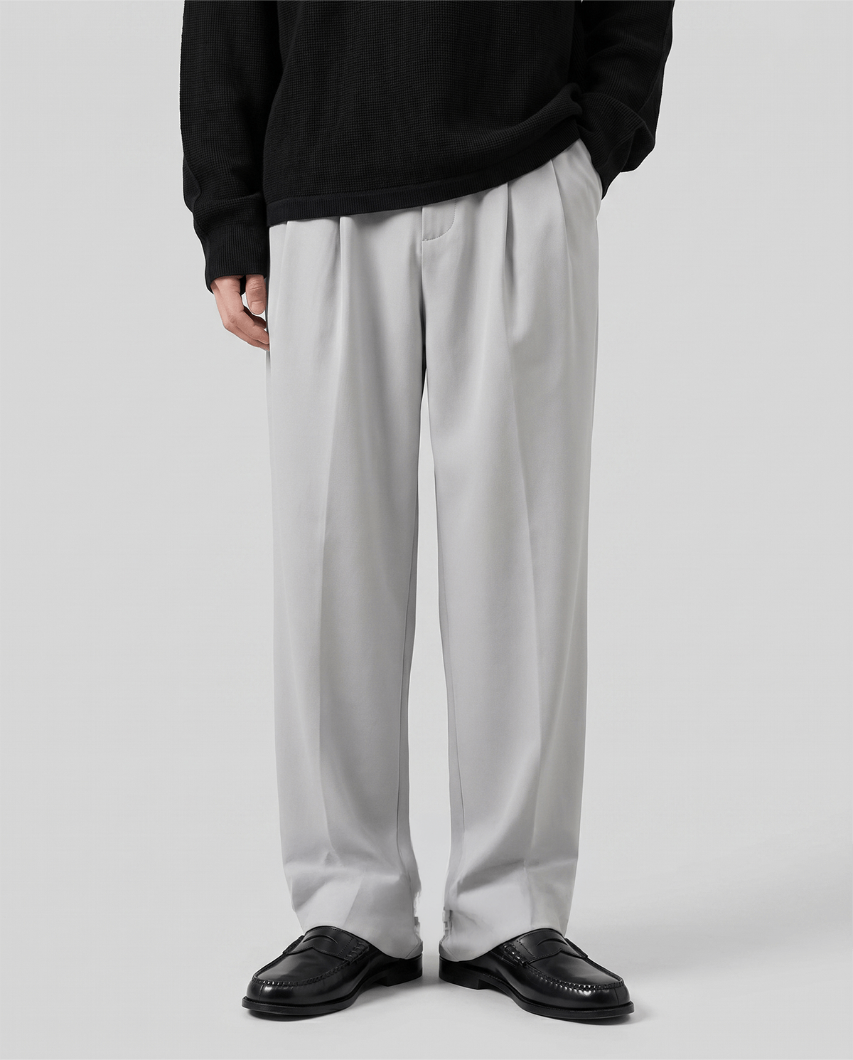 Two-Pleat Semi-Wide Pants