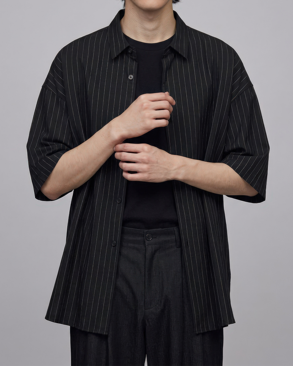 Loose-Fit Striped Shirt Black