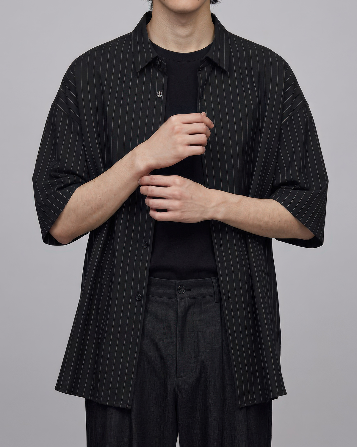 Loose-Fit Striped Shirt Black