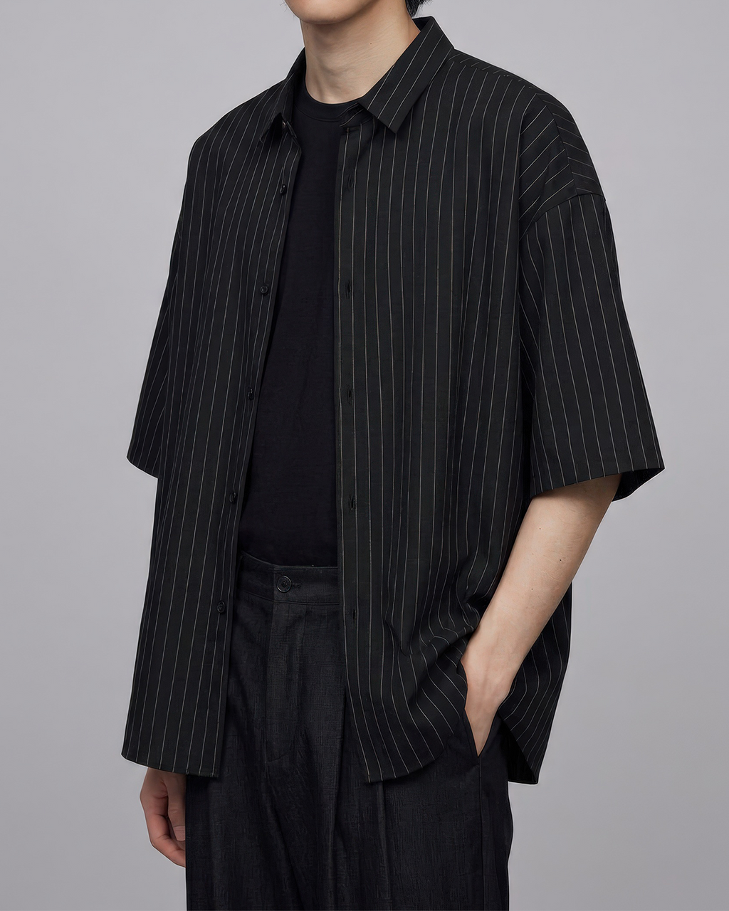 Loose-Fit Striped Shirt Black