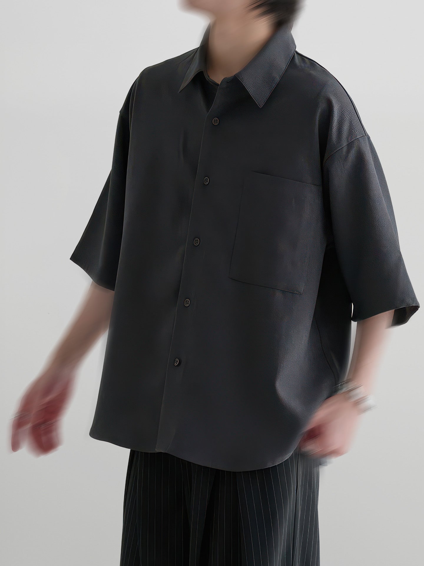 Loose-Fit Basic Shirt