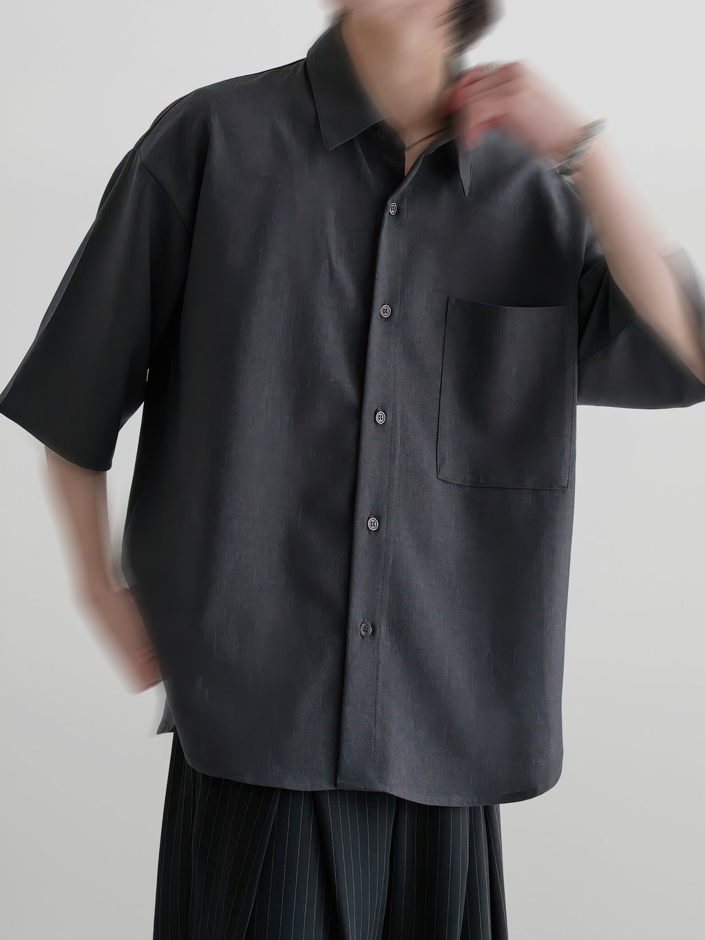 Loose-Fit Basic Shirt