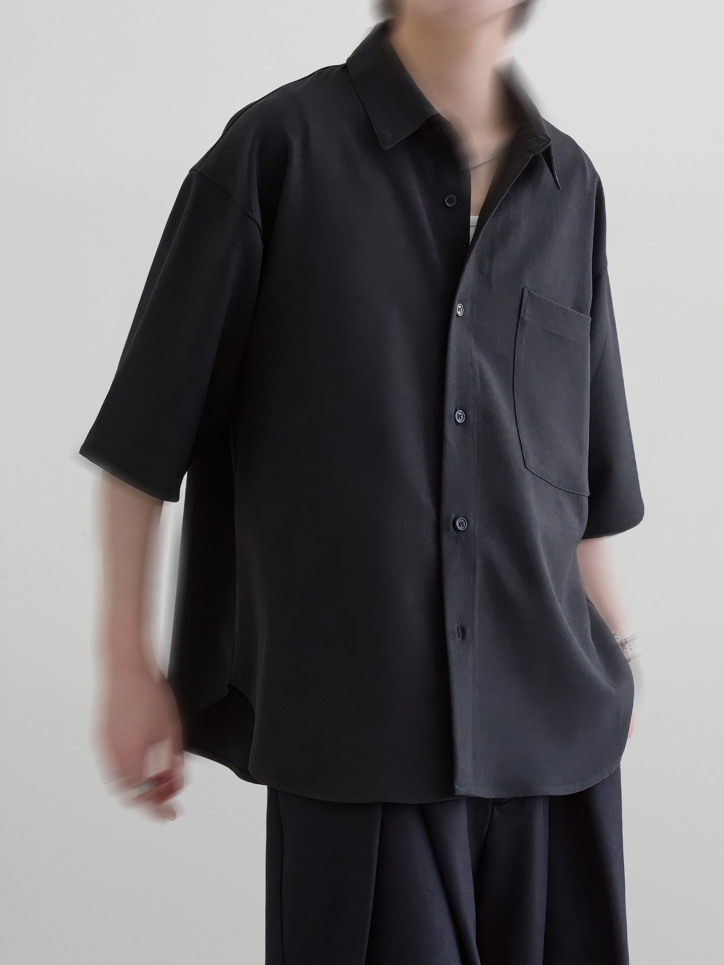 Loose-Fit Basic Shirt