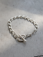 Mood Hoop Bracelet silver – Front view | minimalist jewelry / refined detail | UNPROVEN