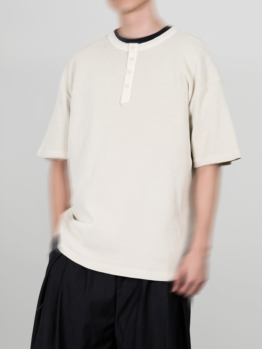 Pigment Dyeing Henley Neck T-Shirt