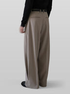 Pleated Wide Pants beige – Detail | wide-leg / pleated / relaxed tailoring | UNPROVEN