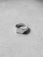 Radling Ring silver – Front view | minimalist jewelry / refined detail | UNPROVEN