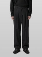 Pleated Pants Black front - cleanfit minimal - UNPROVEN