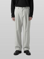 Pleated Pants Off-White front - cleanfit minimal - UNPROVEN