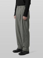 Pleated Pants Olive-Gray front - cleanfit minimal - UNPROVEN