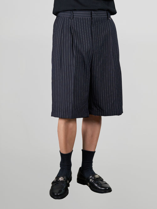 Striped Tailored Shorts navy – Detail | relaxed shorts / wide-leg shorts | UNPROVEN